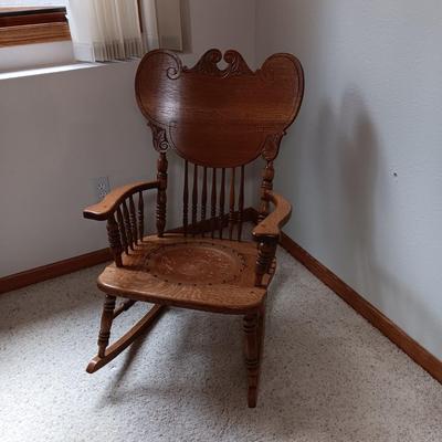 ANTIQUE ROCKING CHAIR WITH TOOLED LEATHER SEAT