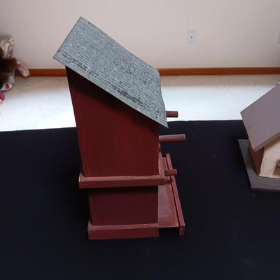 2 BIRDHOUSES (1)