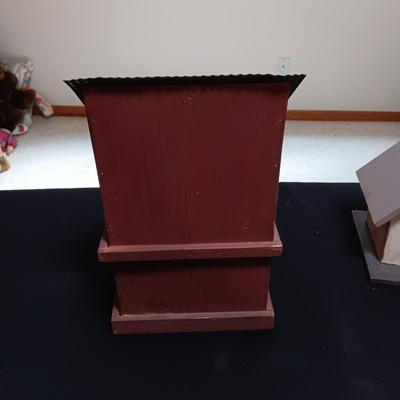 2 BIRDHOUSES (1)