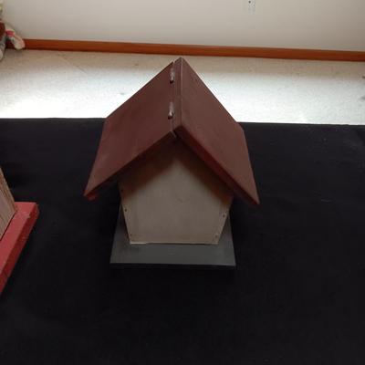 2 BIRDHOUSES (2)