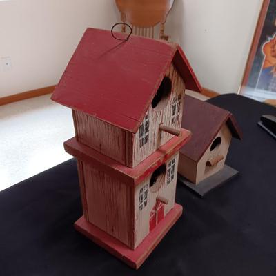2 BIRDHOUSES (2)