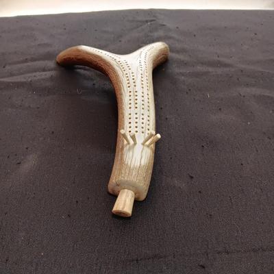 AUTHENTIC ANTLER CRIBBAGE BOARD