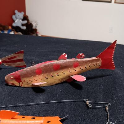LARGE WOODEN FISHING LURES WITH TIN FINS