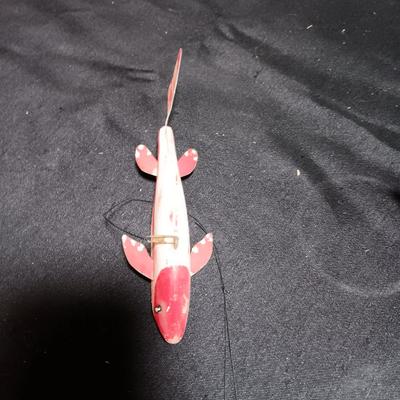 LARGE WOODEN FISHING LURES WITH TIN FINS