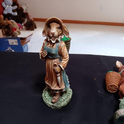 MR AND MRS PETER COTTONTAIL