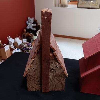 2 BIRDHOUSES