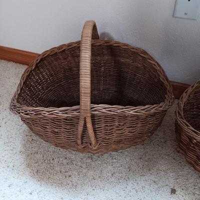 AN ASSORTMENT OF BASKETS