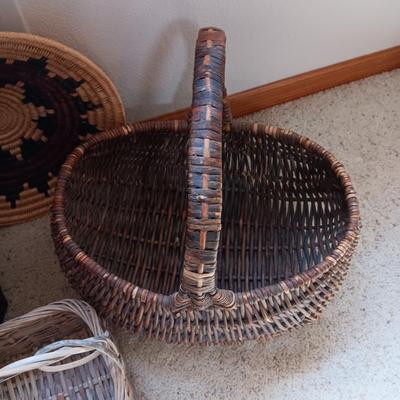 AN ASSORTMENT OF BASKETS
