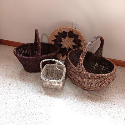 AN ASSORTMENT OF BASKETS