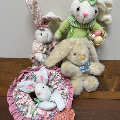 lot of 4 plush bunnies bunny rabbits