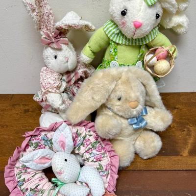 lot of 4 plush bunnies bunny rabbits
