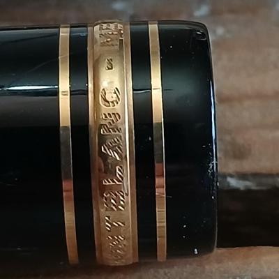 Mont Blanc Meisterstuck Vintage 149 Black Fountain Pen with instructions and original box!