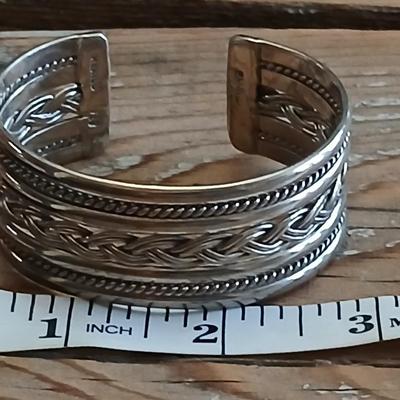 Beautiful .925 Mexico marked bracelet