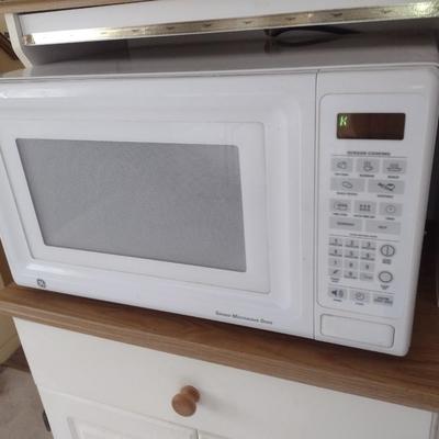 GE Microwave Oven