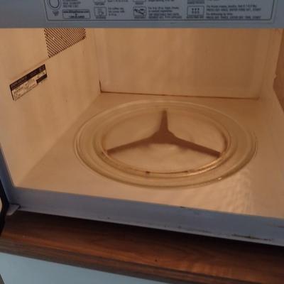 GE Microwave Oven