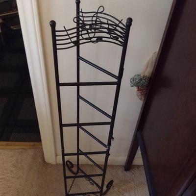 Metal Folding Rack with Music Staff Theme