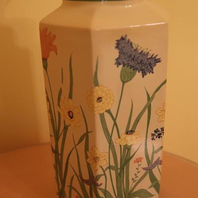 Mid Century Floral Butterfly Ginger Jar Table Lamp