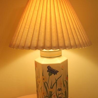 Mid Century Floral Butterfly Ginger Jar Table Lamp