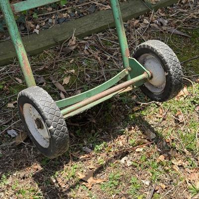 LOT 1S: Hand Truck