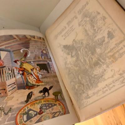 Vintage Books Lot Bible / 1st Edition Gone With The Wind