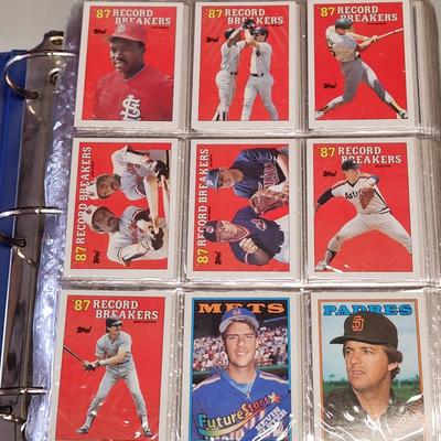 1988 Topps Complete set Baseball Cards in Album