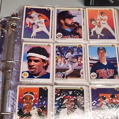 1990 Upper Deck Baseball Cards Complete Set in Album