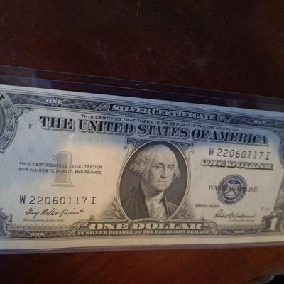 1935 F Series $1 Bill Silver Certificate Blue Seal Serial # W22060127I Uncirc