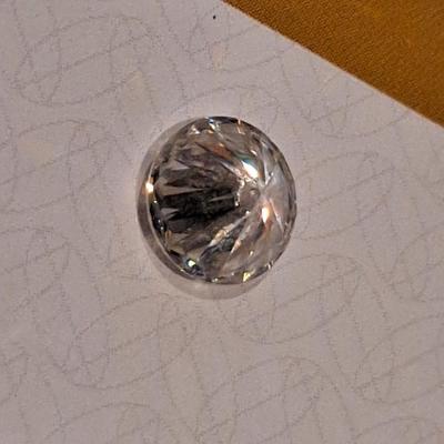GRA certified 6.5mm Moissanite Diamond 1 ct
