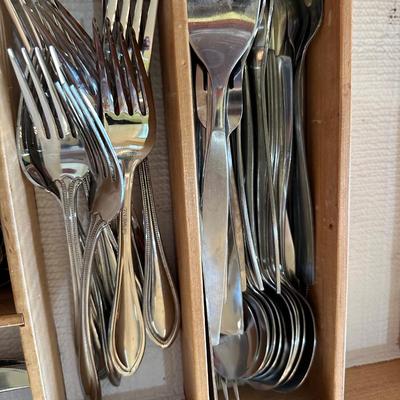 Kitchen - Silverware + Food Server