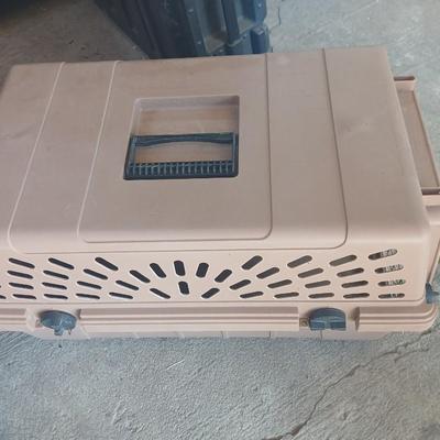 Collapsible dog stairs and medium deluxe Petmate kennel