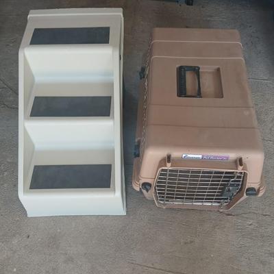 Collapsible dog stairs and medium deluxe Petmate kennel