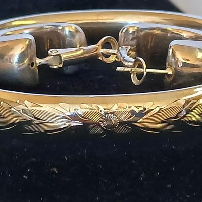 Vintage etched sterling marked bangle bracelet with .925 signed earrings