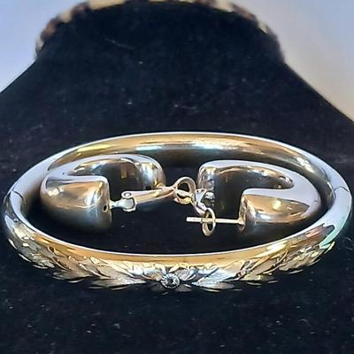 Vintage etched sterling marked bangle bracelet with .925 signed earrings