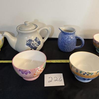 Pretty Kitchen Lot