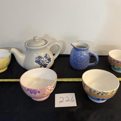 Pretty Kitchen Lot