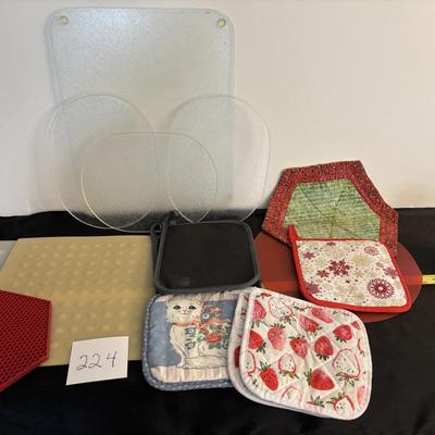 Cutting Boards and Hot Pads