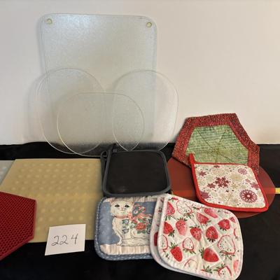 Cutting Boards and Hot Pads