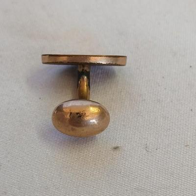 Antique brass brooch 1930's Vintage ART Deco Era - Brass coral colored flowers with vintage etched cufflink