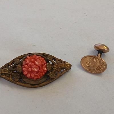 Antique brass brooch 1930's Vintage ART Deco Era - Brass coral colored flowers with vintage etched cufflink