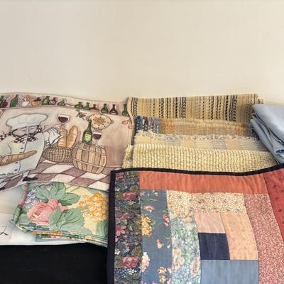 Table Clothes, Placemats and Napkins