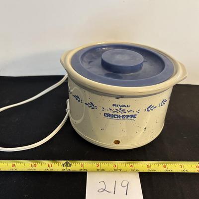 Rival Crock-ette