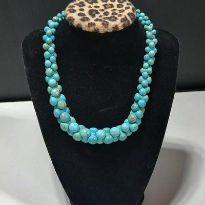 Turquoise dog bone beaded necklace with DR .925 marked clasp