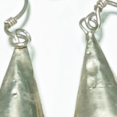 Beautiful Art Deco Teardrop Earrings .925 marked Sterling Silver Faux Emerald earrings
