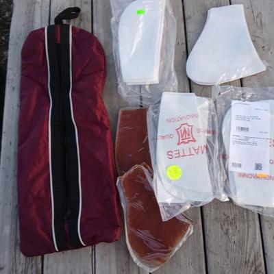 Equestrian tack - assortment of Mattes Padding / shims with Dover Saddlery Nylon storage bag