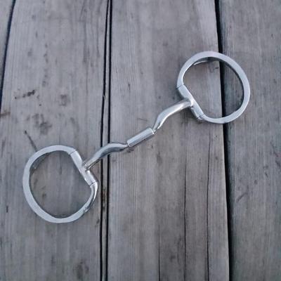 Equestrian tack - Mylers Level 2 English Dee Low Port Snaffle Bit /r Triple Barrel with Hooks Snaffle bit Toklat
