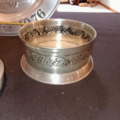 PEWTER PLATE AND MUG, STAINLESS STEEL CANDLE HOLDER & MICKEY MOUSE PRACTICE PUTTER