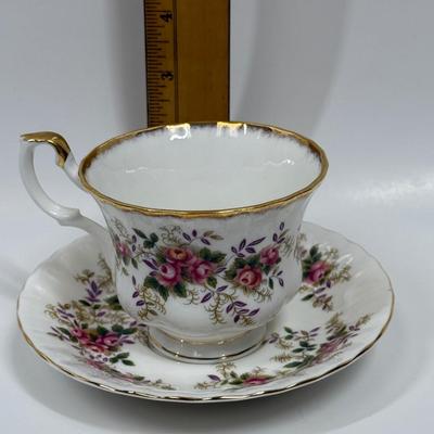Vintage Tea Cup and Saucer Royal Albert Stratford Rose