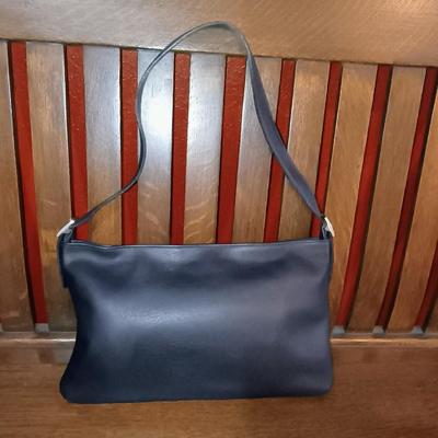 LIKE NEW BLACK COACH PURSE