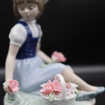 Lladro Girl with Flower Basket
