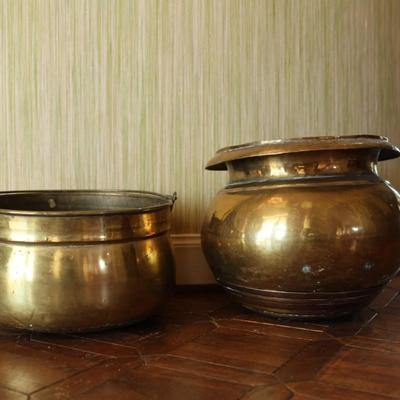 Vintage Brass Pot/Cauldron